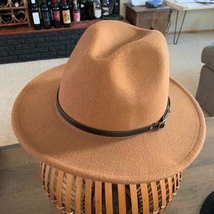 Felt hat